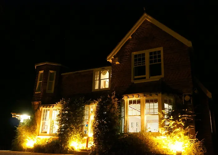 The Lawn Guest House Gatwick Horley 